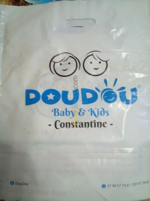 Sacs en plastiques et en papier
