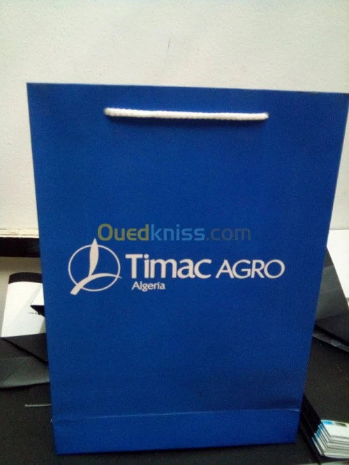 Sacs en plastiques et en papier