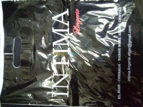 Sacs en plastiques et en papier