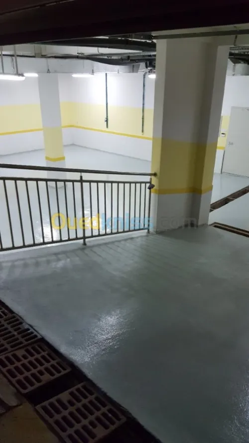 Resine epoxy et étanchéité liquide