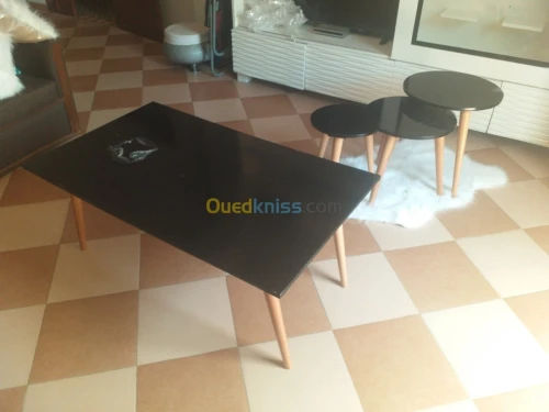 Table Scandinave
