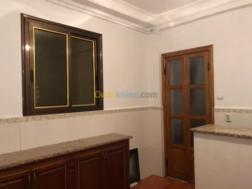 Location Appartement F4 Alger Cheraga