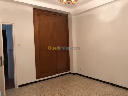 Location Appartement F4 Alger Cheraga