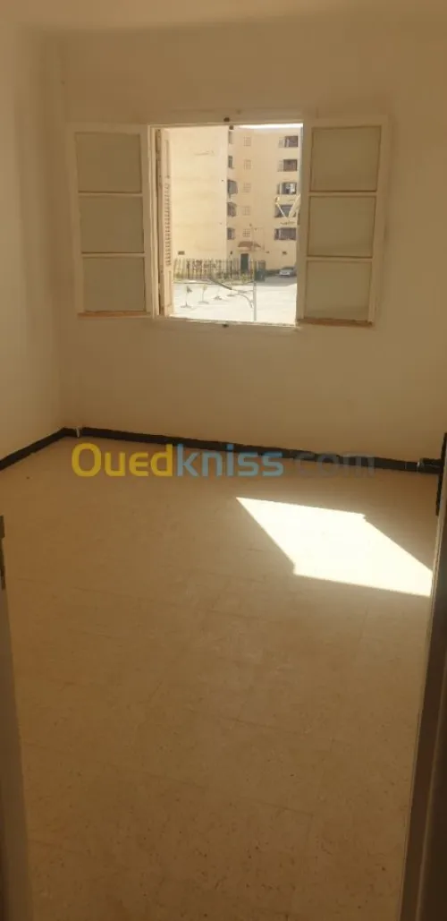 Vente Appartement F3 Ain defla Khemis miliana