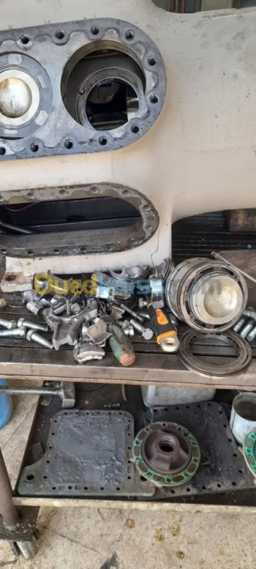 Reparation compresseur semi hermétique Et compresseur à vis