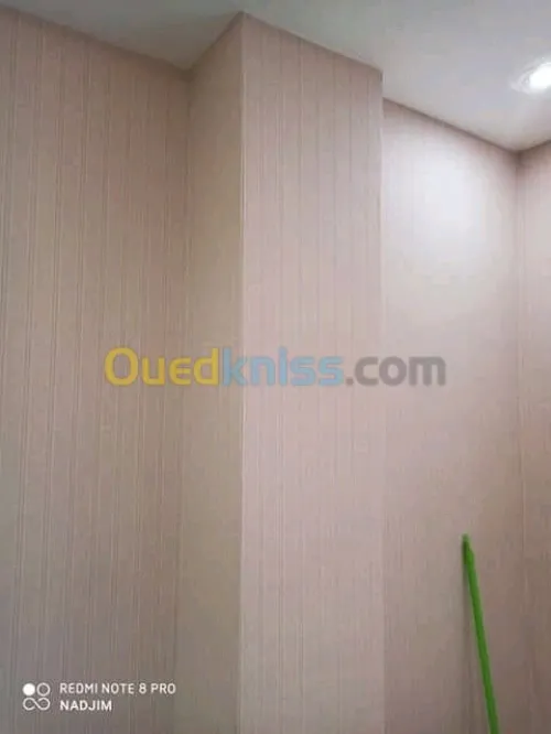 Papier peint et gerflex