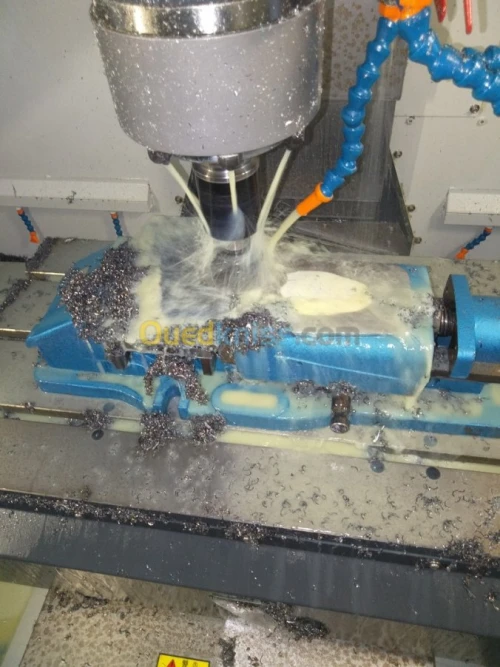 Poinçonneuse de tube hydraulique 