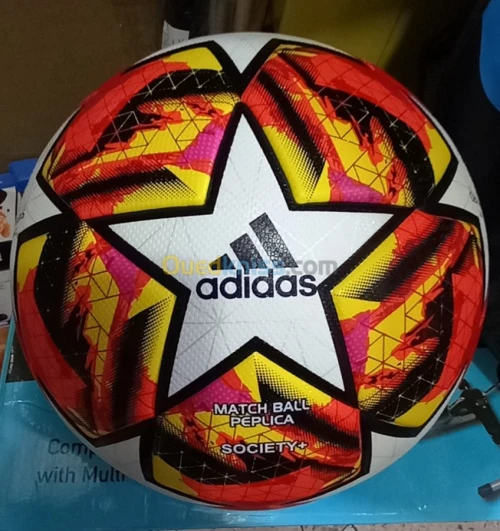 Ballon foot PUMA, Adidas, DERBYSTAR