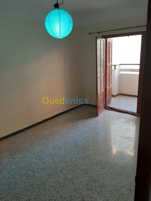 Echange Appartement F3 Alger Ouled fayet