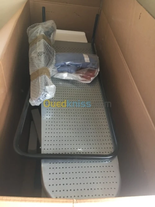 MACHINE POUR CONFECTION OU LAVERIE