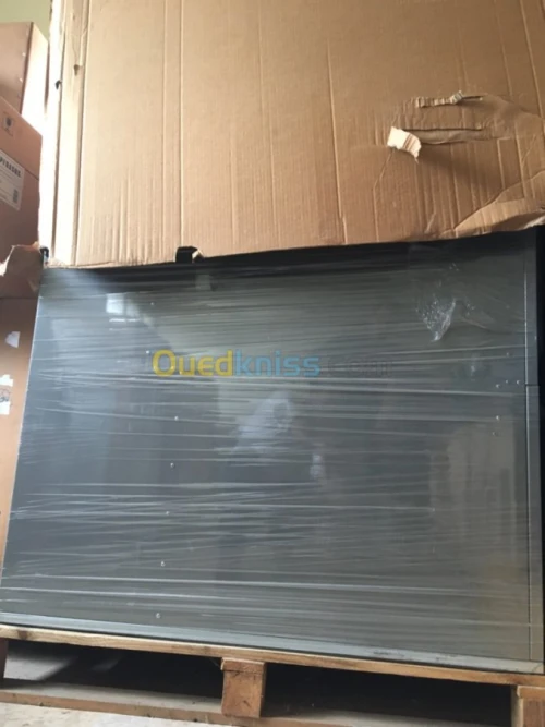 MACHINE POUR CONFECTION OU LAVERIE