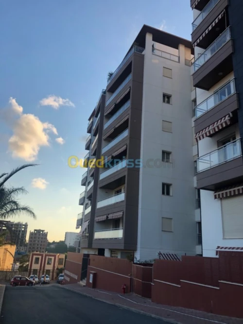 Location Appartement F3 Alger Hydra