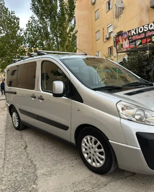 Peugeot Expert 2015 V.U Court