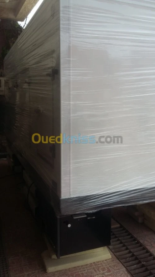Iveco Camion frigorifique 