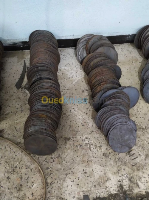 Decoupe motif sur tôle en metal