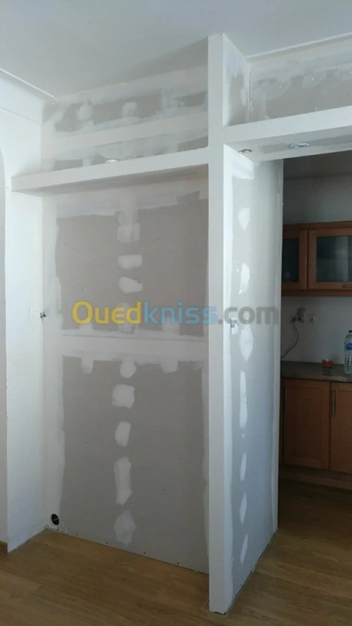 BA13. Parquet. PVC portes accordéon 