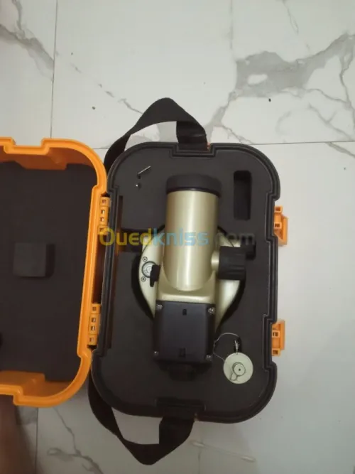 A vendre 3appareil topo sokkia set 5 f