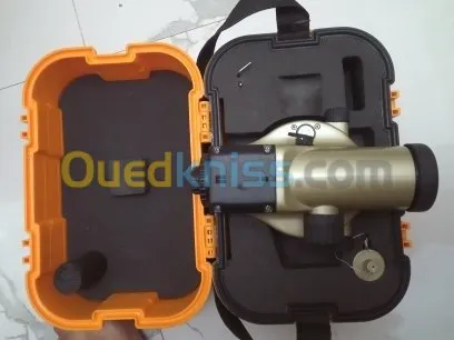 A vendre 3appareil topo sokkia set 5 f
