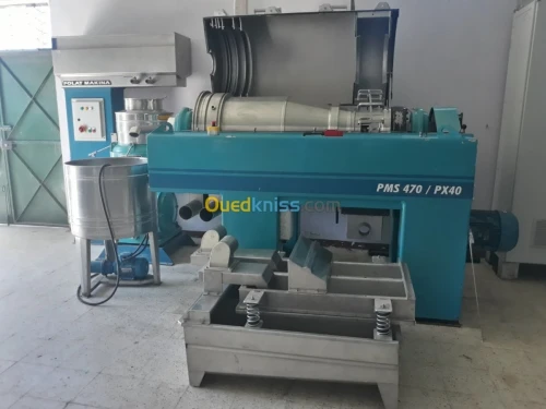 FOURNISSEUR  DE MACHINES INDUSTRIELLES