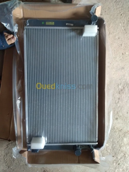 Radiateur Toyota rav 4 auto et Manuelle 