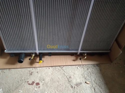 Radiateur Toyota rav 4 auto et Manuelle 