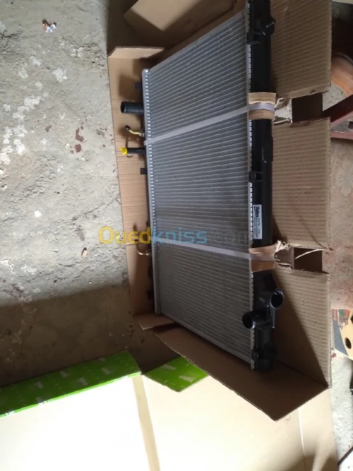 Radiateur Toyota rav 4 auto et Manuelle 