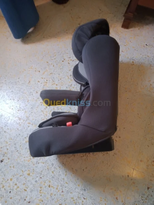 Siége bébé auto
