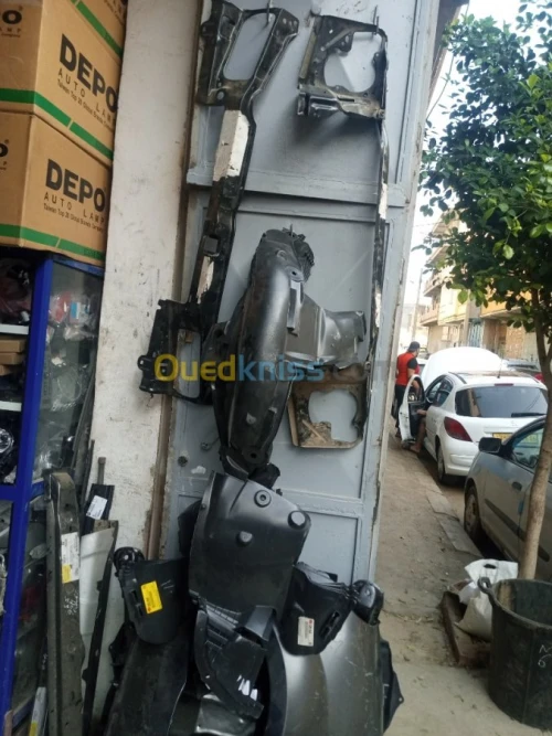 Malla essieu berceau radiateur rétroviseur phare feu rouge radiateur capote aille