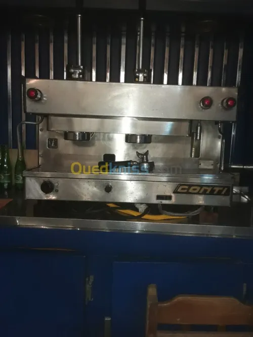 Matériel de cafetéria 
