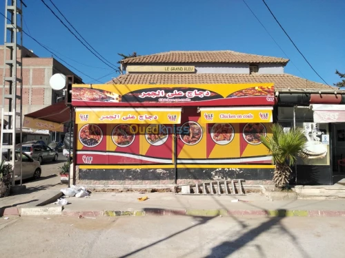 Habillage vitrine et panneaux (pub) 