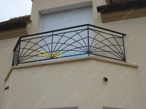 PORTE D'ENTRÉE DÉCORÉE