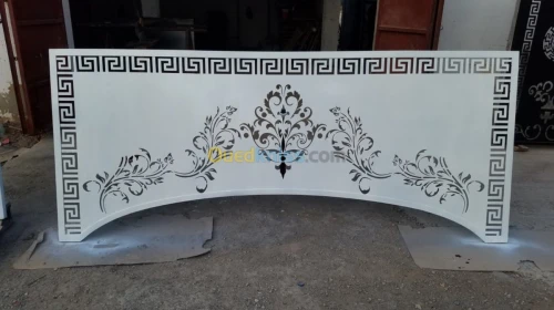 PORTE D'ENTRÉE DÉCORÉE