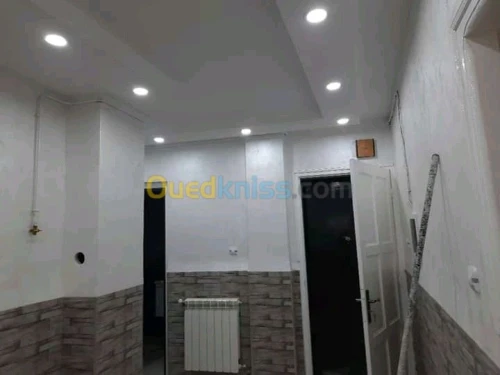 Peintre صباغ intérieur extérieur 