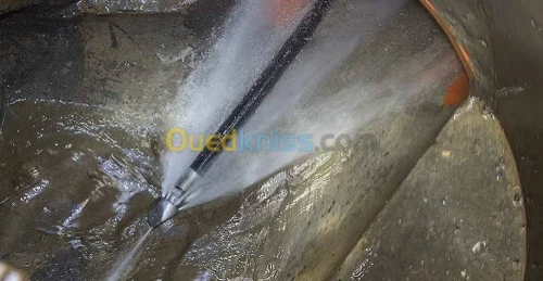 Camion hydrocureur vidangeur Débouchag