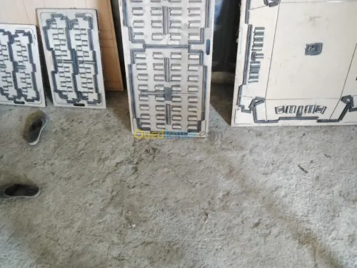 Forme de découpe poussine