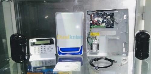 KIT CENTRALE TEKINIM AVEC MODULE GSM (CENTRALE+2 DETECTEURS +CLAVIER+TELECOMMANDE) TSP-5324