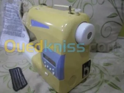 Machine à coudre