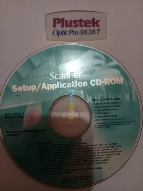 Scanner PLUSTEK OPTIC PRO 9636T Comme pièces détachées non fonctionnel