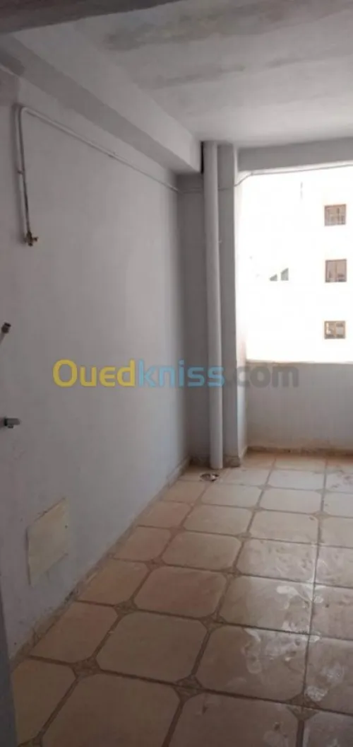 Location Appartement F4 Relizane Relizane