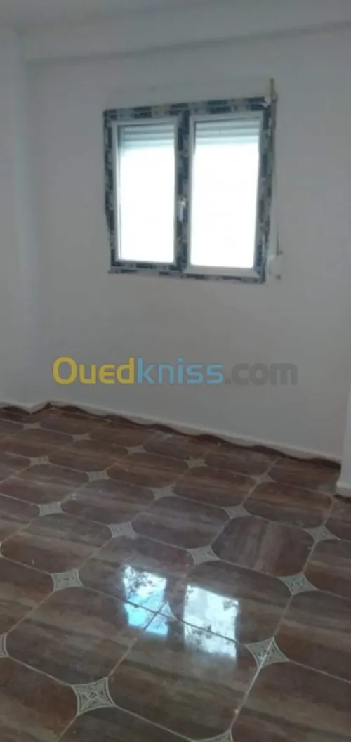 Location Appartement F4 Relizane Relizane