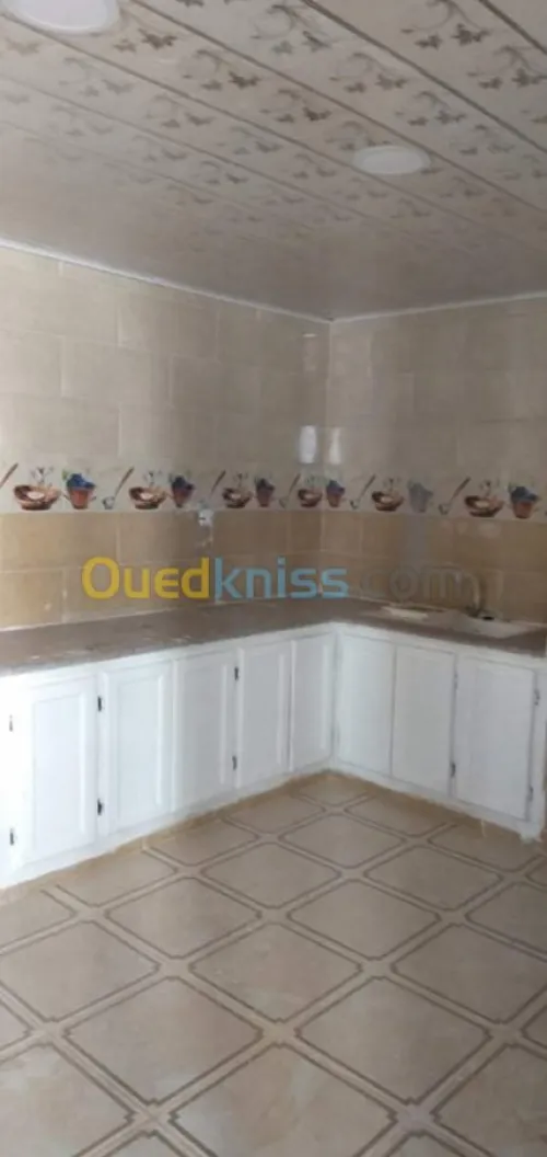 Location Appartement F4 Relizane Relizane