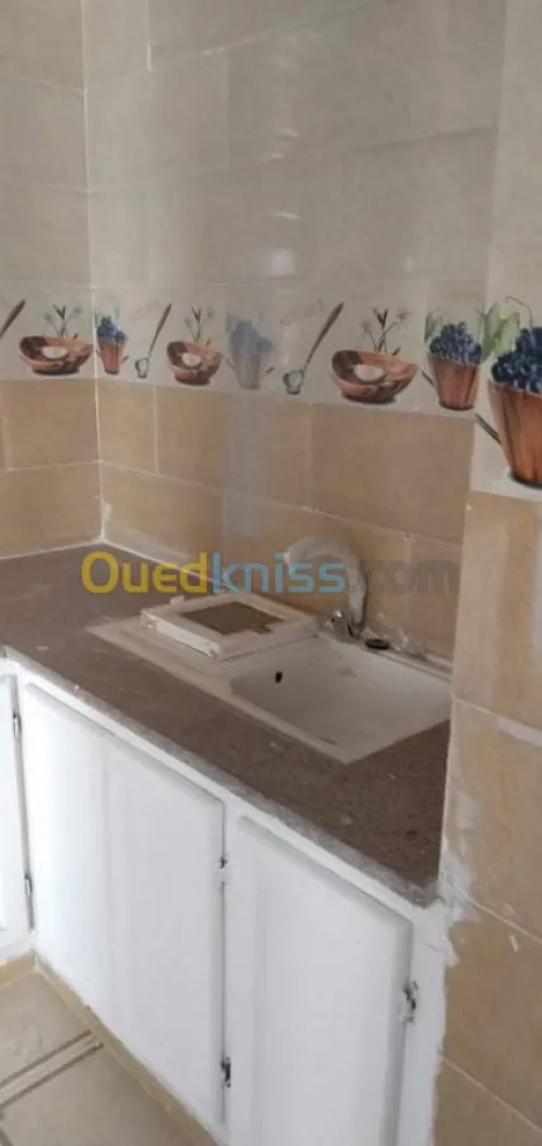 Location Appartement F4 Relizane Relizane