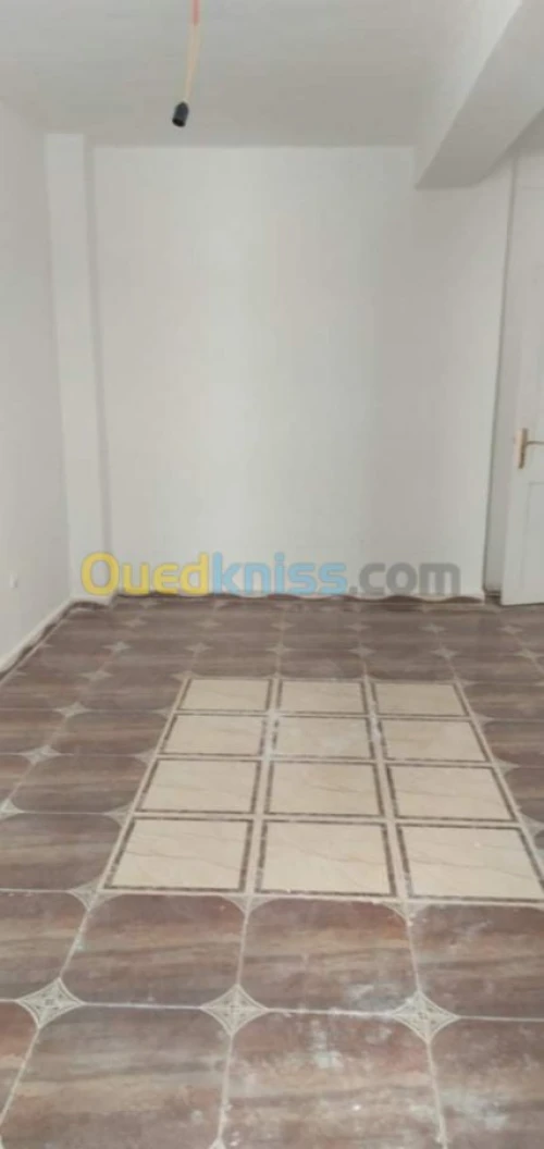 Location Appartement F4 Relizane Relizane