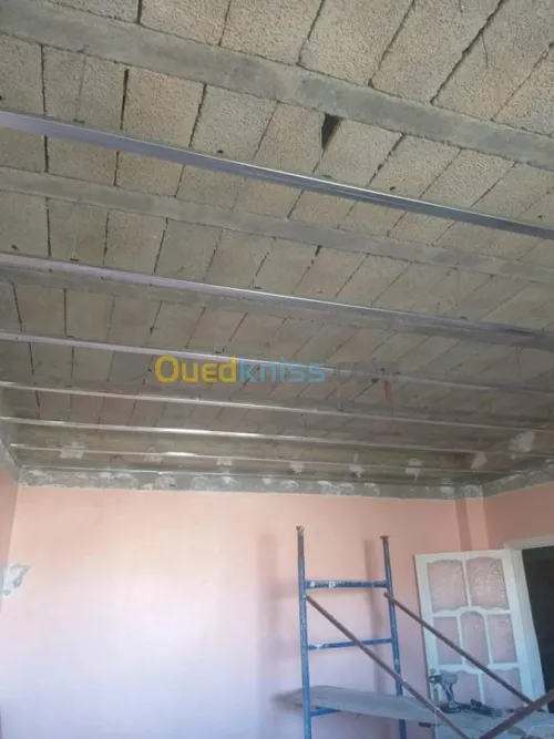   Placoplatre b13 et pvc. 