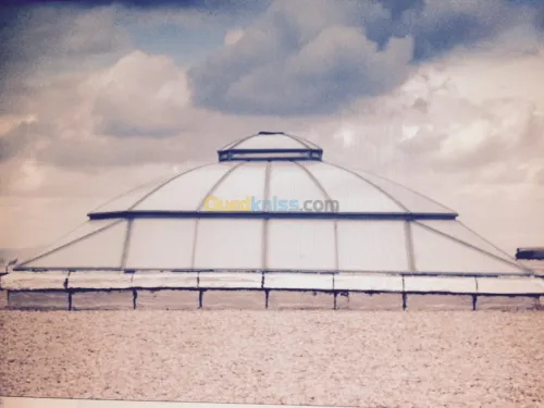 table laboratoire ,abris bus ,véhicule