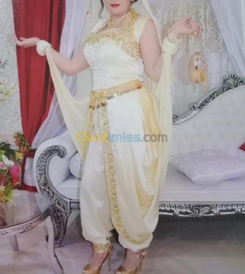 Location  tenues pour fêtes 
