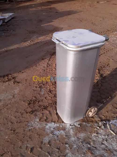 Fabrication  Poubelle 