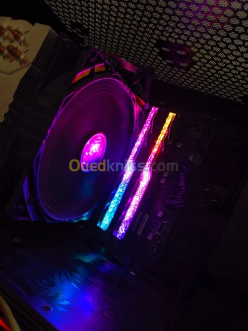 PC GAMER - RTX 4070 + i7 10700 + 32GB