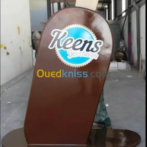 FAB/ objet publicitaire geant