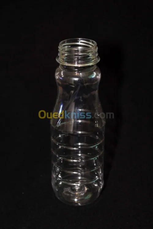 Soufflage bouteille en PET.